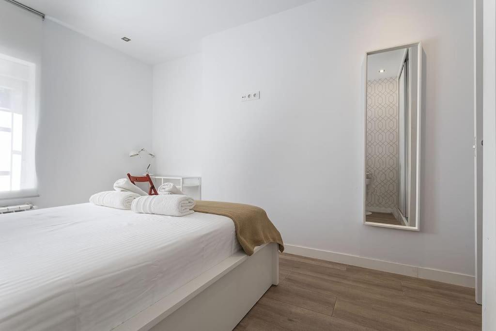 Alcam Castellana La Paz Madrid Apartment Bagian luar foto