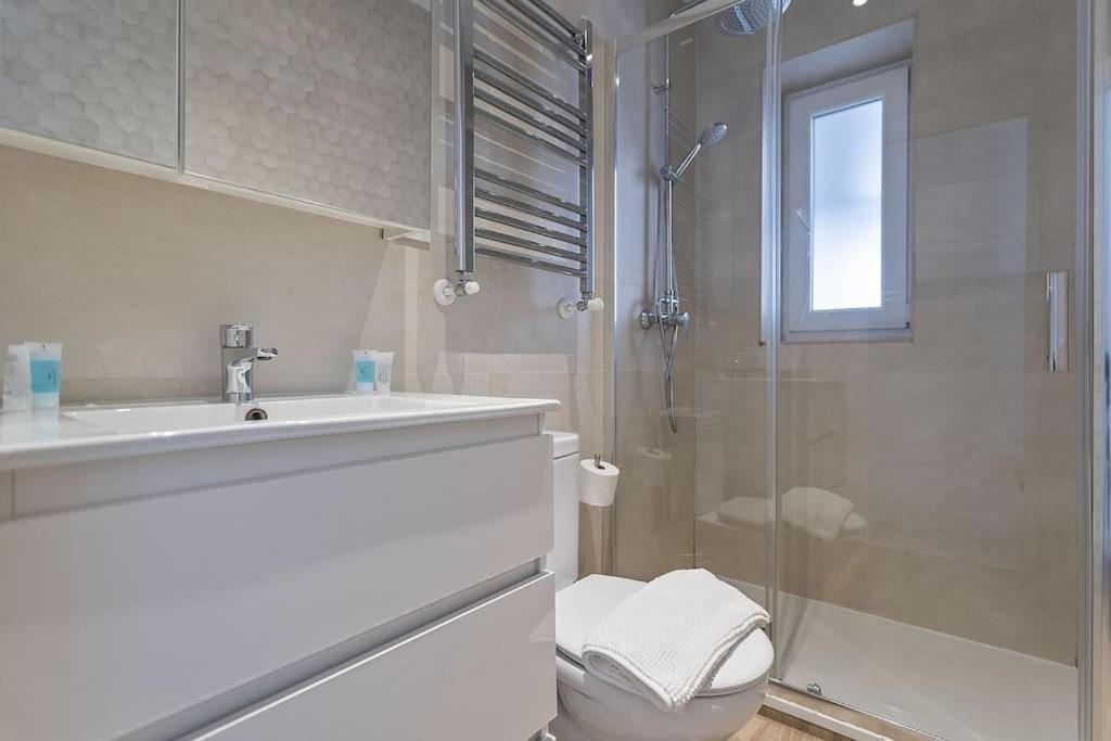 Alcam Castellana La Paz Madrid Apartment Bagian luar foto